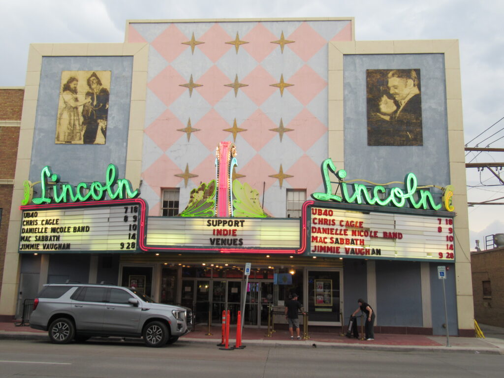 The Lincoln Cheyenne Photo by Tim Van Schmidt